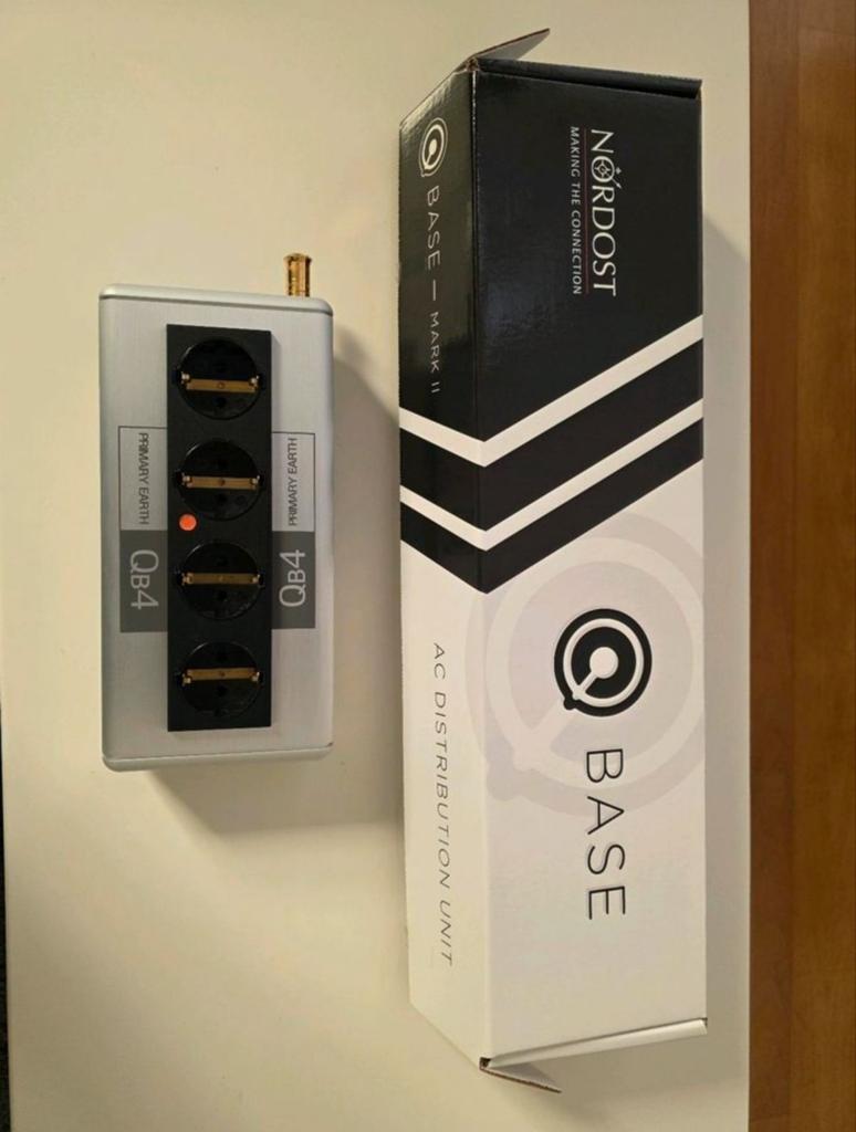 Nordost QBASE Mark II QB4 AC Distributie Unit, Ophalen of Verzenden