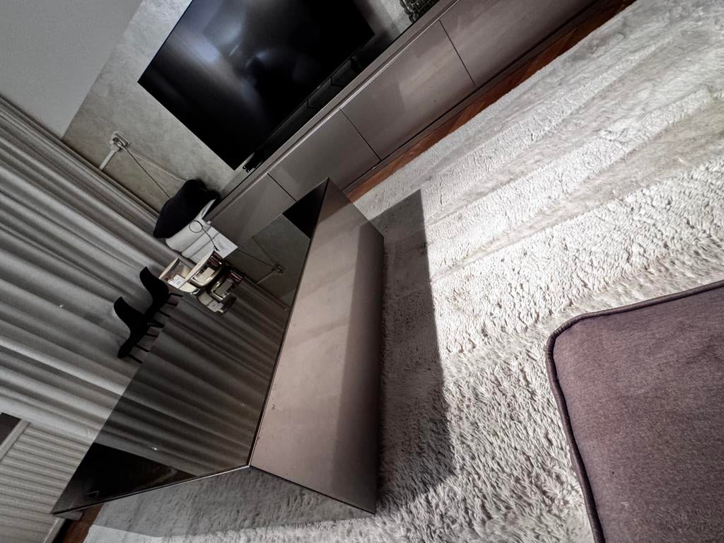 Moet weg. Eric Kuster, tv dressoir en salontafel., Huis en Inrichting, Complete inboedels, Ophalen