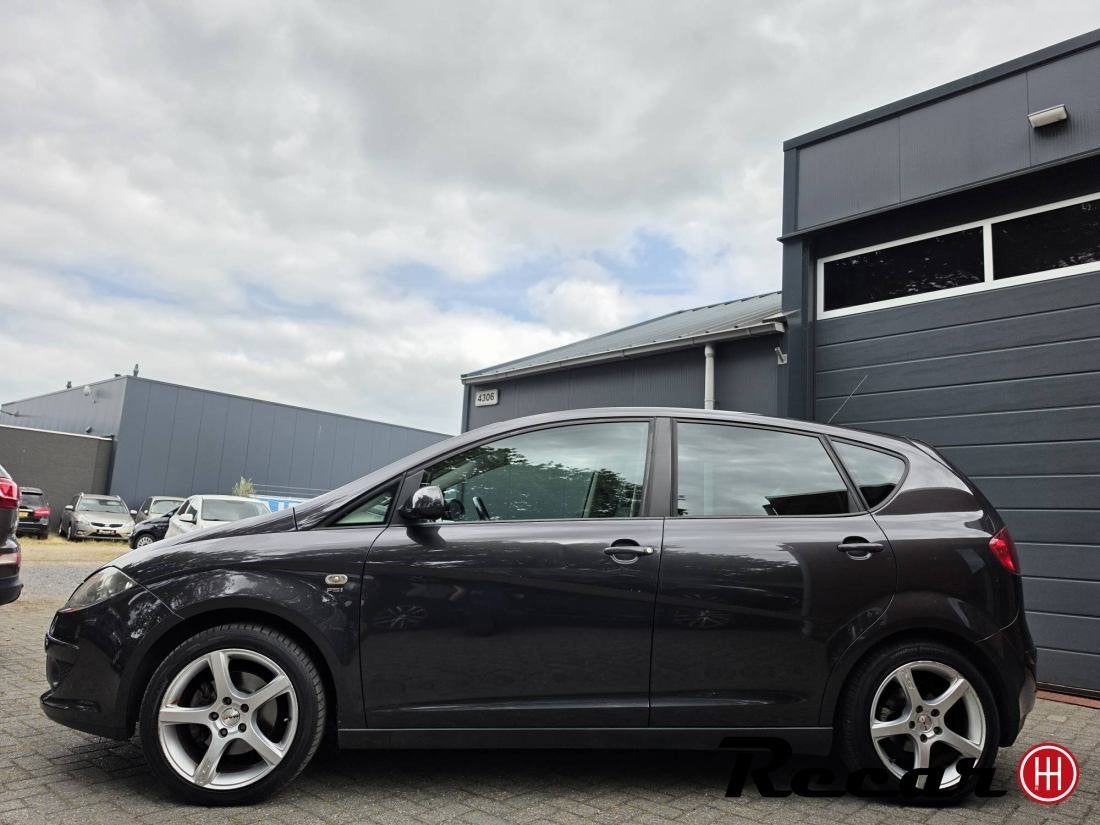 Seat Altea - 2.0 FSI Stylance/Clima/Cruise/Trekh/GoedOh, Gebruikt, Zwart, Leder, Euro 4
