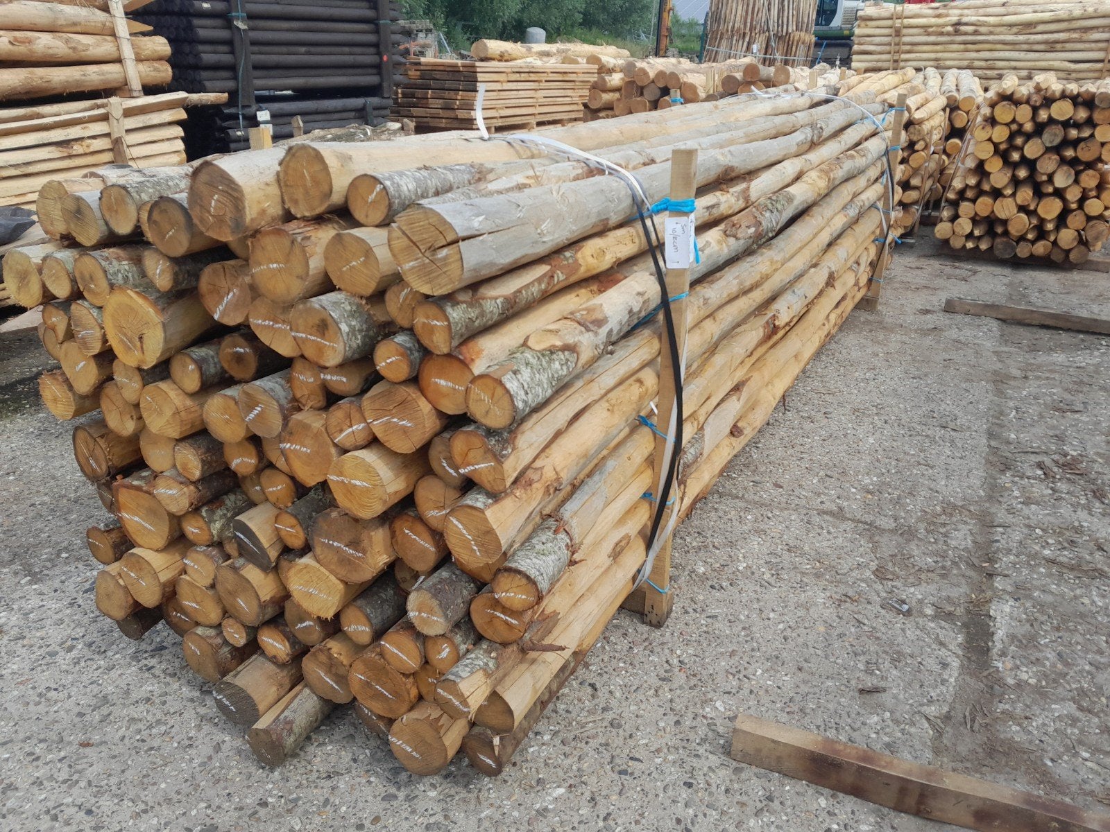 Kastanjehouten palen voor tuinverlichting 500cm lang 12/14cm, Ophalen, Nieuw, 250 cm of meer, Palen