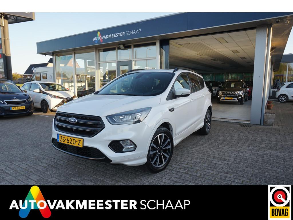 Ford Kuga 1.5 EcoBoost ST Line , 75dkm Incl 12 mnd bovag gar, Auto's, 12 maanden, 4 cilinders, Leder en Stof, Wit