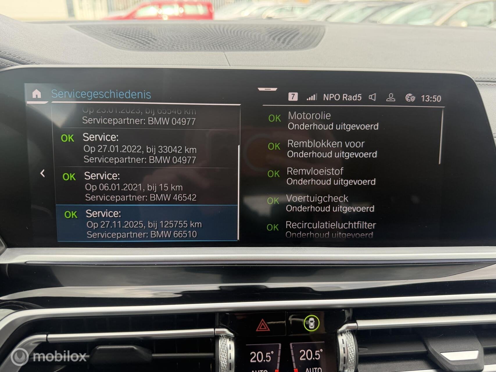 Foto 27 van BMW X5 xDrive45e M-SPORT ACC/SKYLOUNGE/4WD STURING