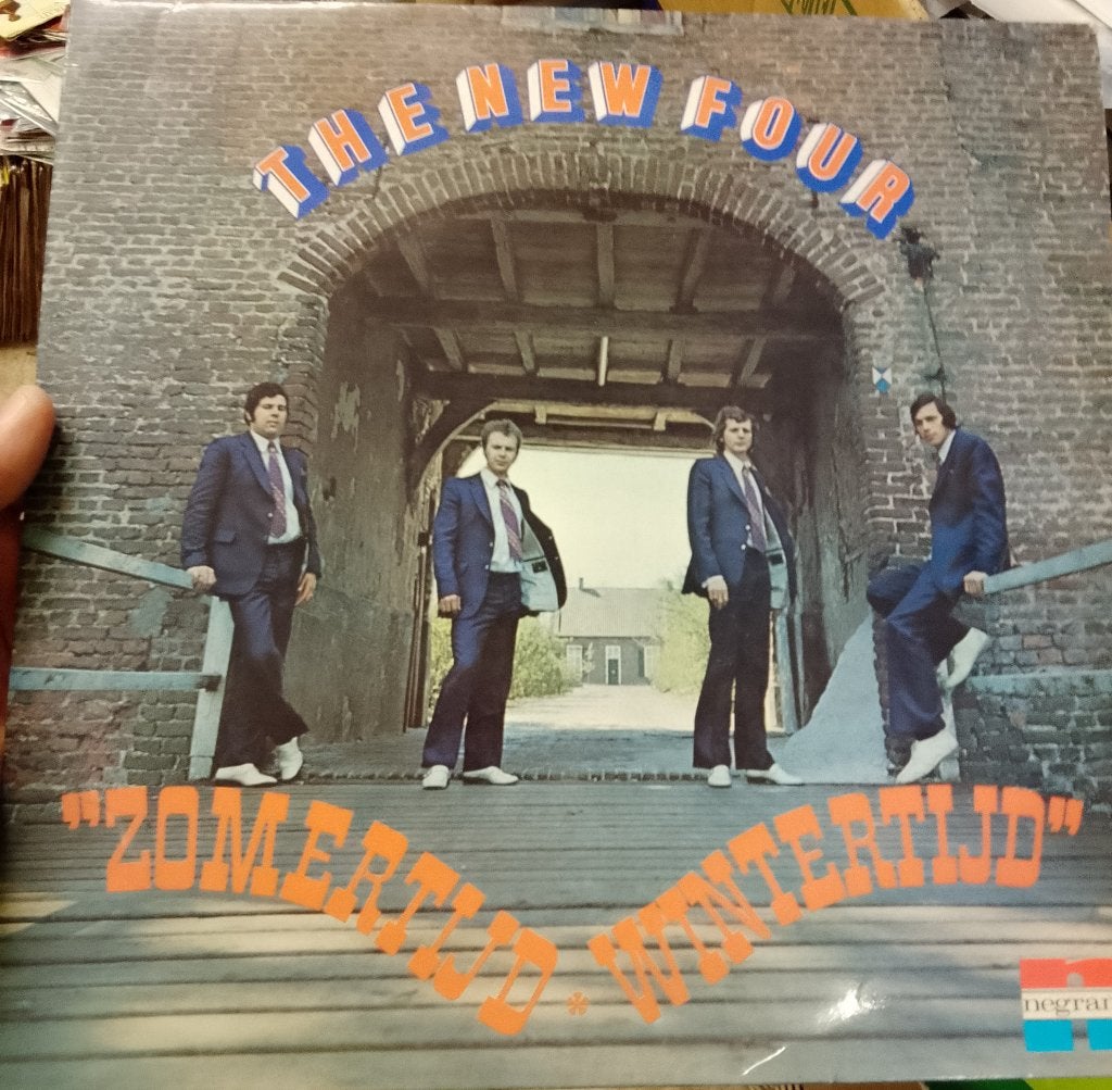 The New Four - Zomertijd Wintertijd, Cd's en Dvd's, Verzenden, Gebruikt, 12 inch, Levenslied of Smartlap