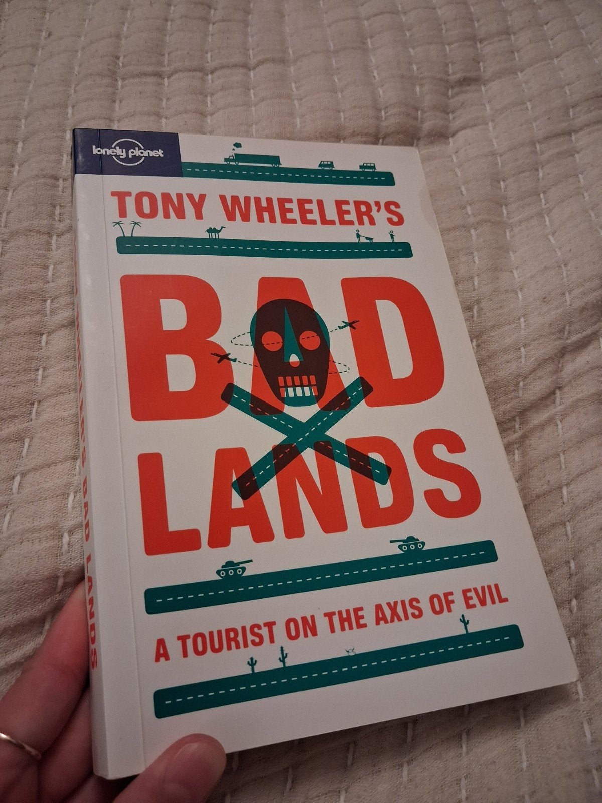 Lonely Planet Tony Wheeler's Bad Lands Reisgids, Boeken, Lonely Planet, Ophalen of Verzenden, Zo goed als nieuw, Reisgids of -boek
