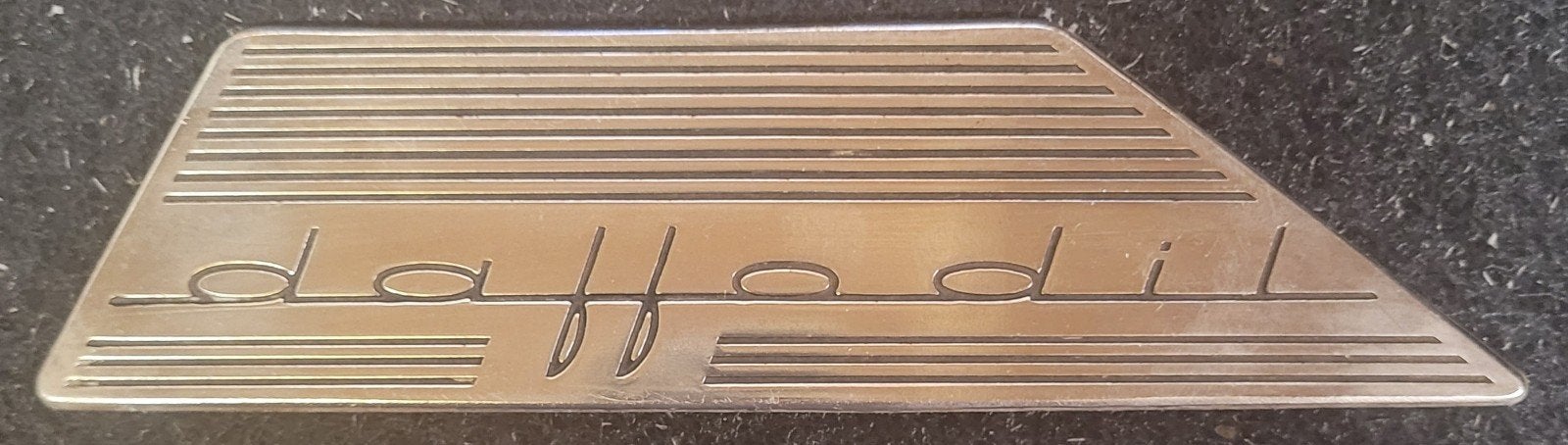Daf Daffodil Embleem - Set van 2 in nette staat DAF 31, Ophalen of Verzenden, Gebruikt, Overige automerken