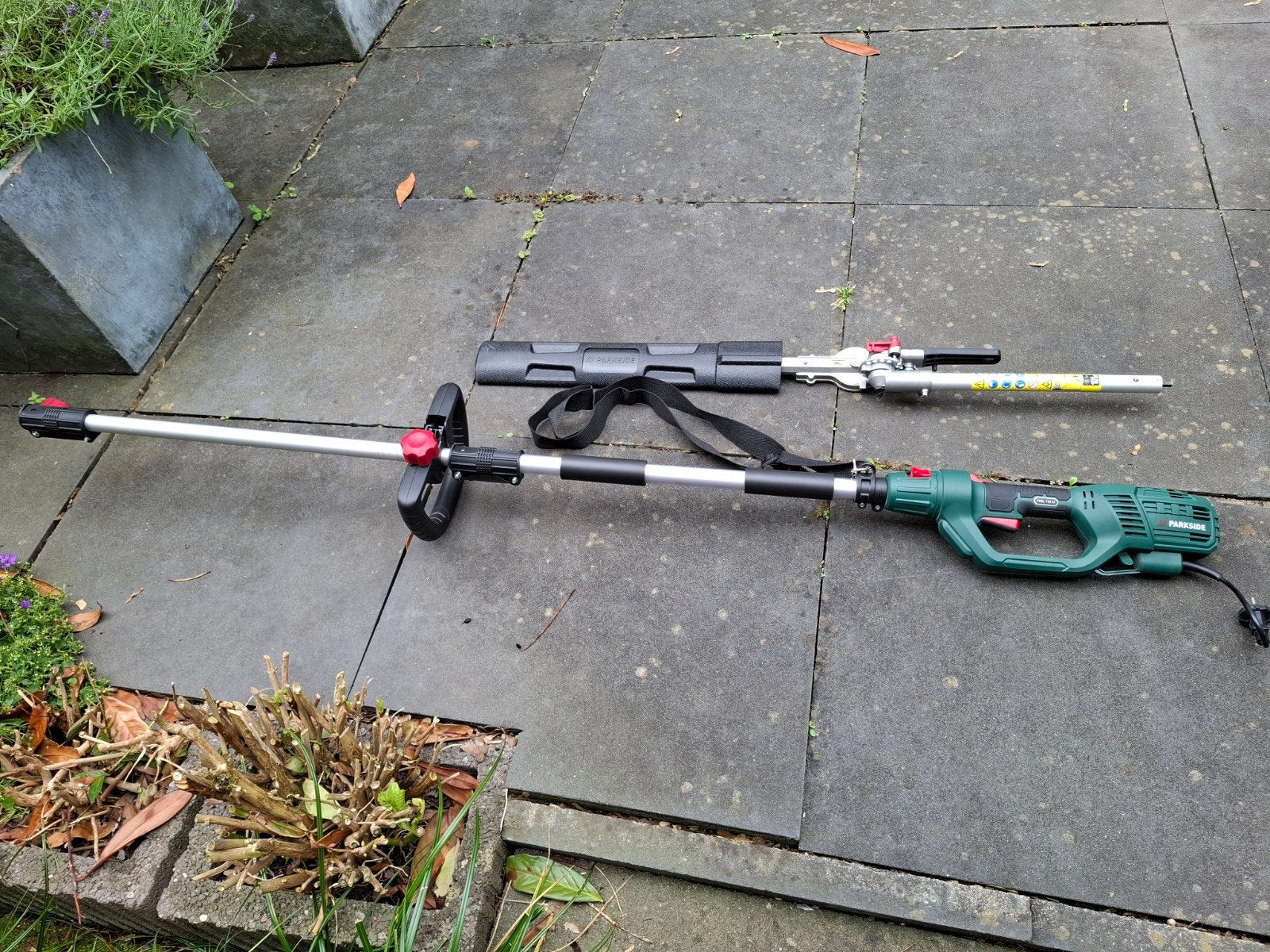 Telescopische elektrische heggeschaar van Parkside, Tuin en Terras, Heggenscharen, Ophalen of Verzenden, Zo goed als nieuw, Elektrisch