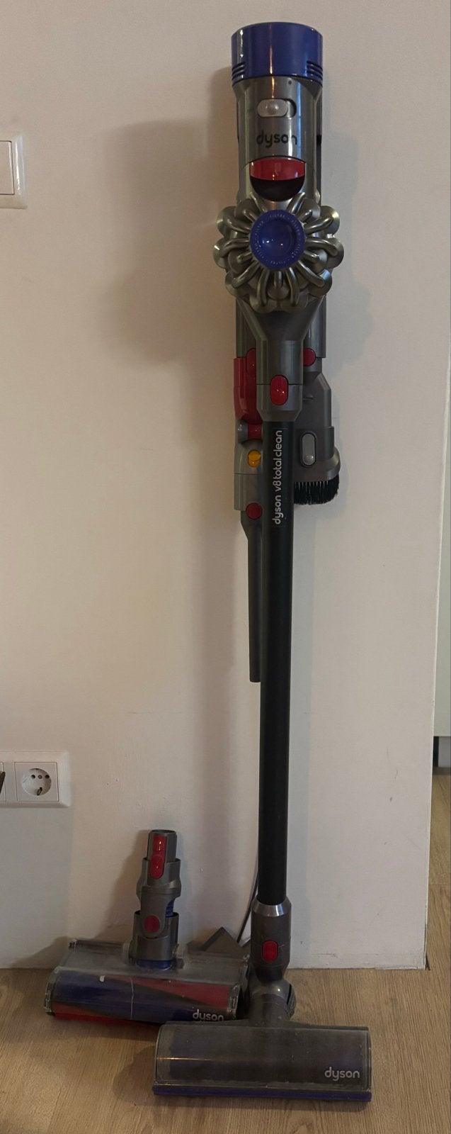 Dyson V8 Total Clean Steelstofzuiger - Draadloos