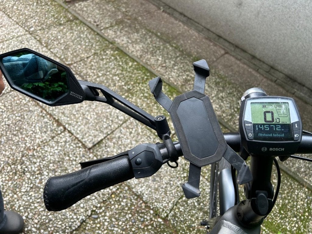 Foto 4 van Twee Gazelle Ultimate C8+ HMB e-bikes te koop