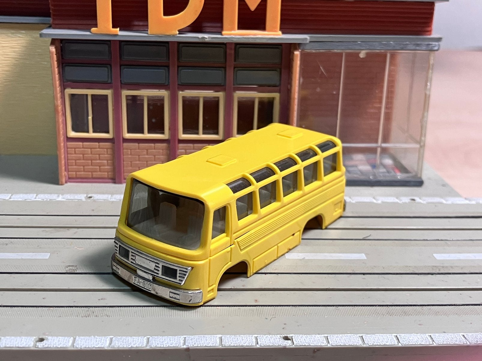 Faller AMS Kleinbus kapje geel nieuw., Ophalen of Verzenden, Zo goed als nieuw, Elektrisch, Overige merken