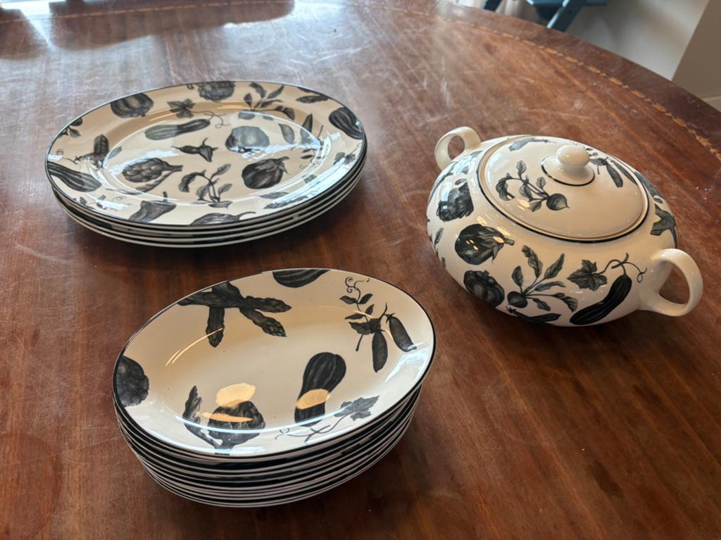 Royal Stafford Servies, Huis en Inrichting, Keuken | Servies, Ophalen of Verzenden, Porselein, Overige stijlen, Schaal of Schalen