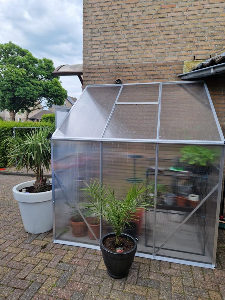 Tuinkas muurkas inclusief fundering zgan, Tuin en Terras, Ophalen, Polycarbonaat, Muurkas, Zo goed als nieuw