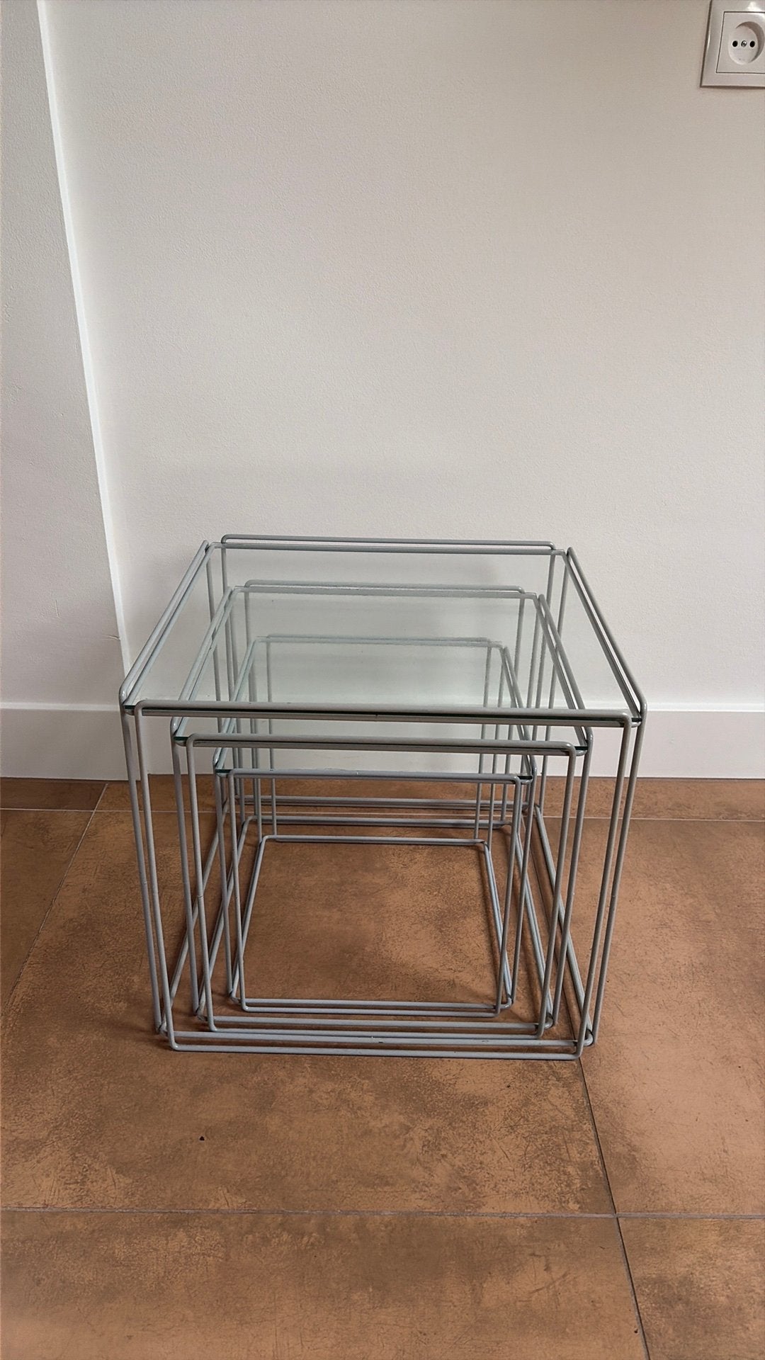 Vintage design bijzettafeltjes Isocele Max Sauze, Ophalen, Zo goed als nieuw, Rechthoekig
