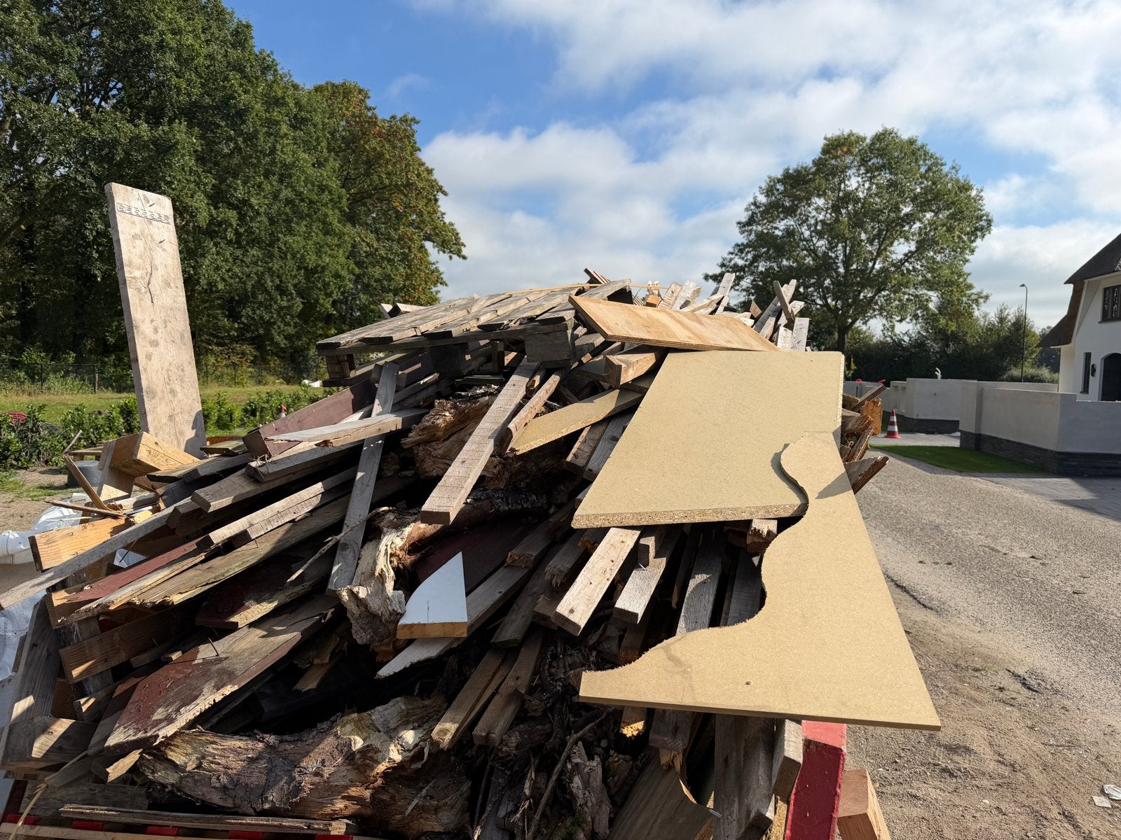 Gratis brandhout en houtafval voor diverse doeleinden, 6 m³ of meer