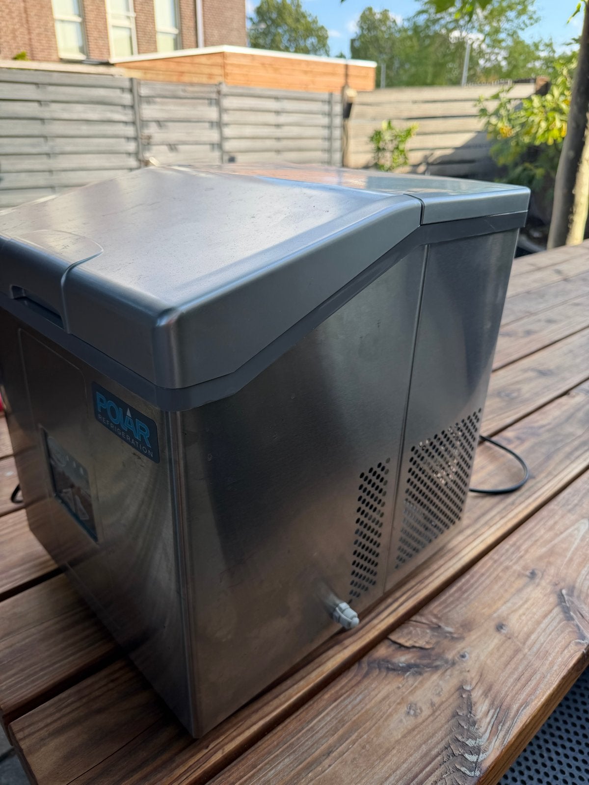 Polar Ijsblokjesmachine - Compact en Efficiënt, Ophalen, Gebruikt