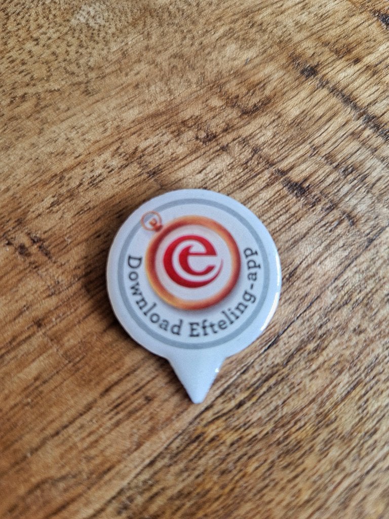 Efteling 'Download Efteling-App' pin - EPP 98, Verzamelen, Speldjes, Pins en Buttons, Gebruikt, Speldje of Pin, Overige onderwerpen