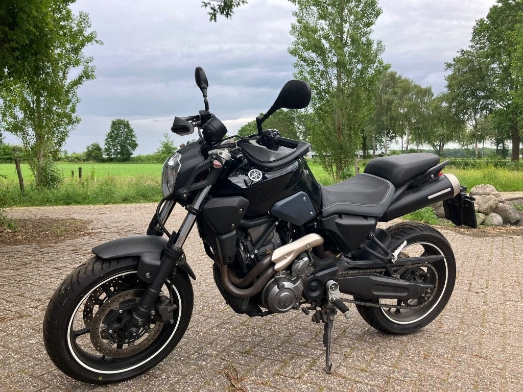 Yamaha MT 03, Motoren, Motoren | Yamaha, Particulier, Minimaal motorrijbewijs A2, Handgeschakeld, 1 cilinder