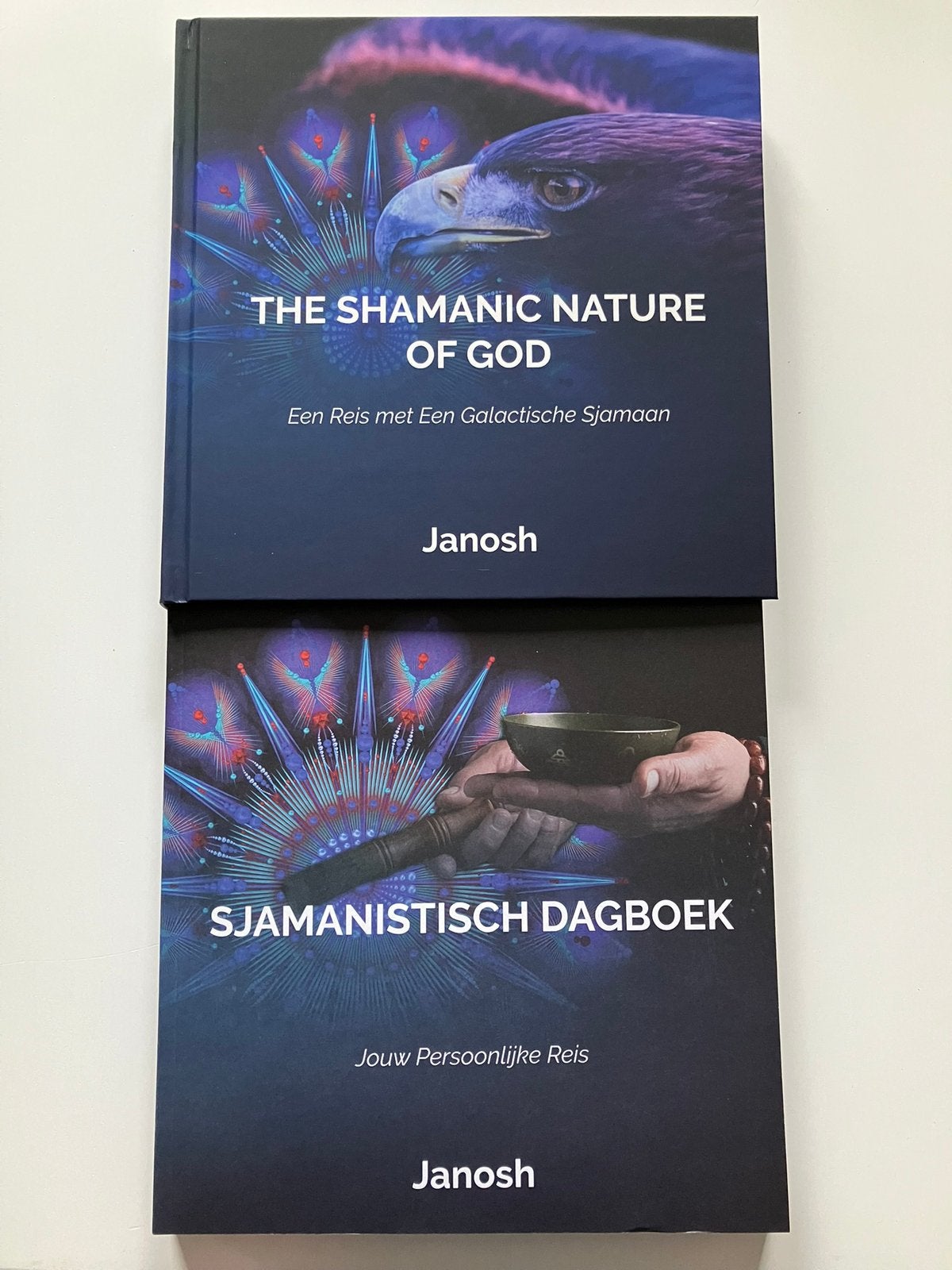 Janosh, Shamanic nature of god + Sjamanistisch dagboek, Boeken, Spiritualiteit algemeen, Overige typen, Nieuw, Ophalen of Verzenden
