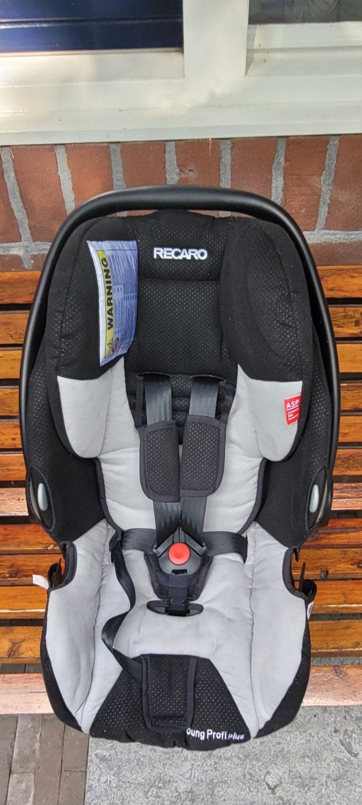 Recaro Young Profi Plus autostoel - Zwart/Grijs, Ophalen of Verzenden, 0 t/m 13 kg, Overige merken, Autogordel