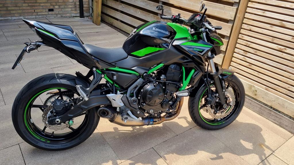 Kawasaki Z 650, Motoren, 2 cilinders, Nieuw, Particulier, Minimaal motorrijbewijs A2
