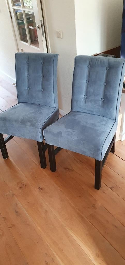 Te koop 2 eetkamerstoelen blauw., Ophalen, Modern., Gebruikt, Twee