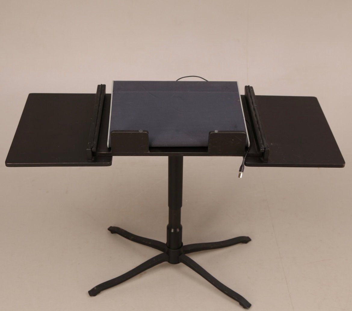 IKEA Laptoptafel / klein bureau / bijzettafel / inklapbaar, Ophalen, Zo goed als nieuw