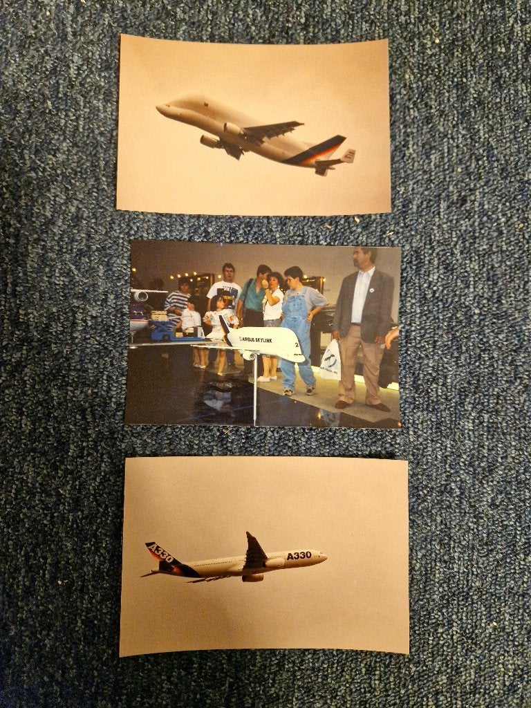 3 foto's Paris le Bourget airshow 1995, A330-300, A300-600ST, Ophalen of Verzenden, Zo goed als nieuw, Kaart, Foto of Prent