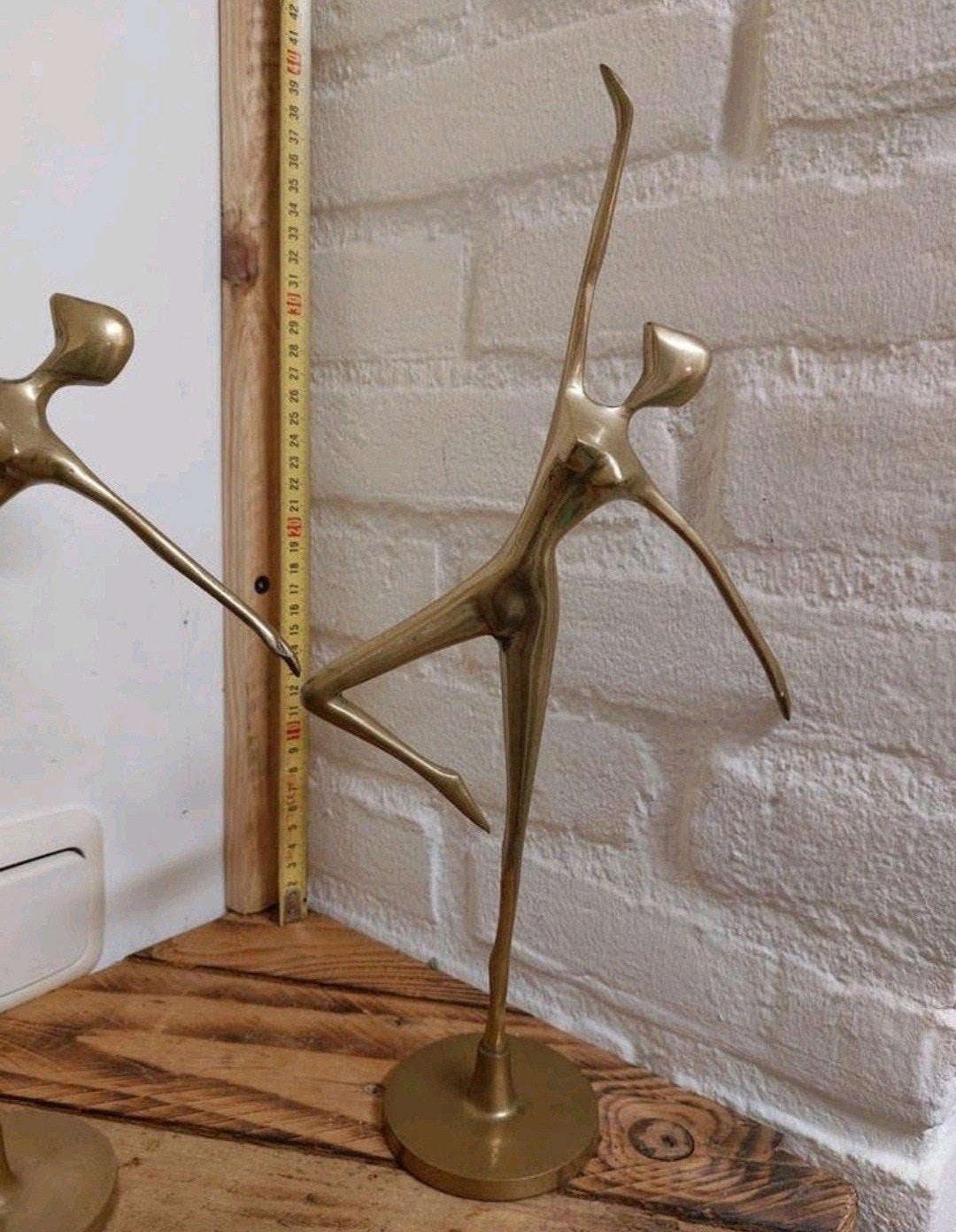 messing brons? 1960  2x Ballerina tweeling
Zo op mn pad, Ophalen of Verzenden