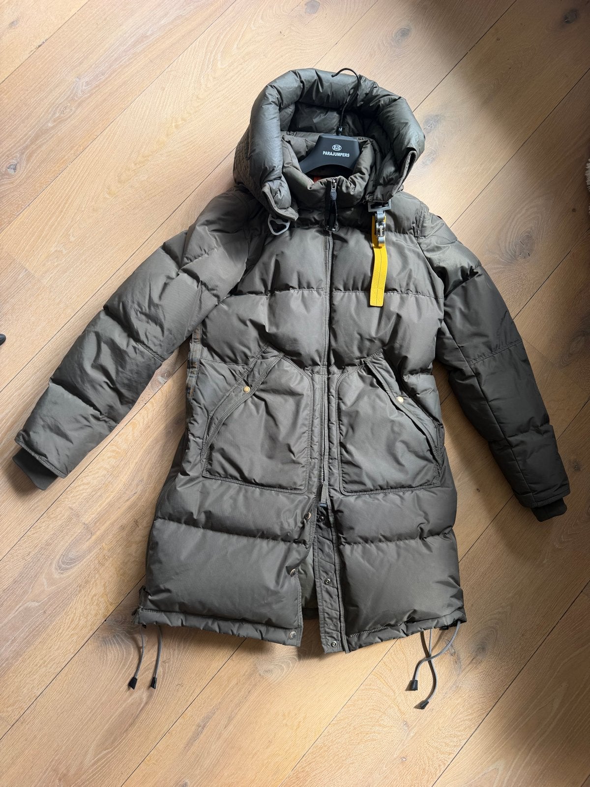 Parajumpers Long Bear Dames Winterjas - Zo goed als nieuw, Kleding | Dames, Jassen | Winter, Ophalen, Zo goed als nieuw, Maat 38/40 (M)