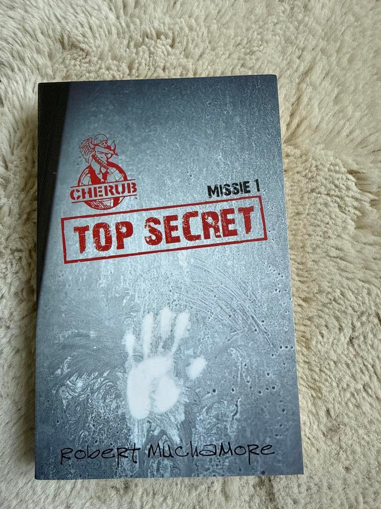 CHERUB Missie 1: Top Secret - Robert Muchamore (Nieuw), Ophalen of Verzenden, Nieuw, Nederland