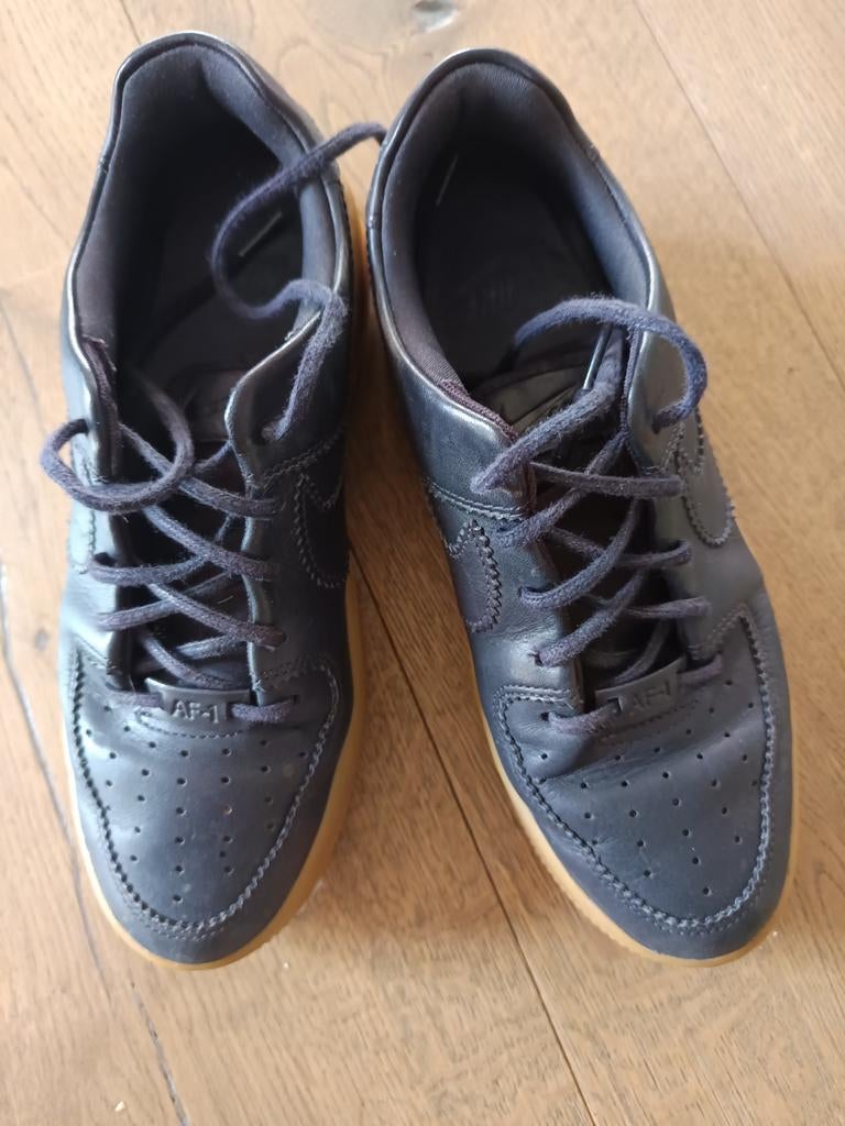 Nike Air Force donkerblauw leer, Blauw, Nike Air Force, Ophalen of Verzenden, Sneakers of Gympen