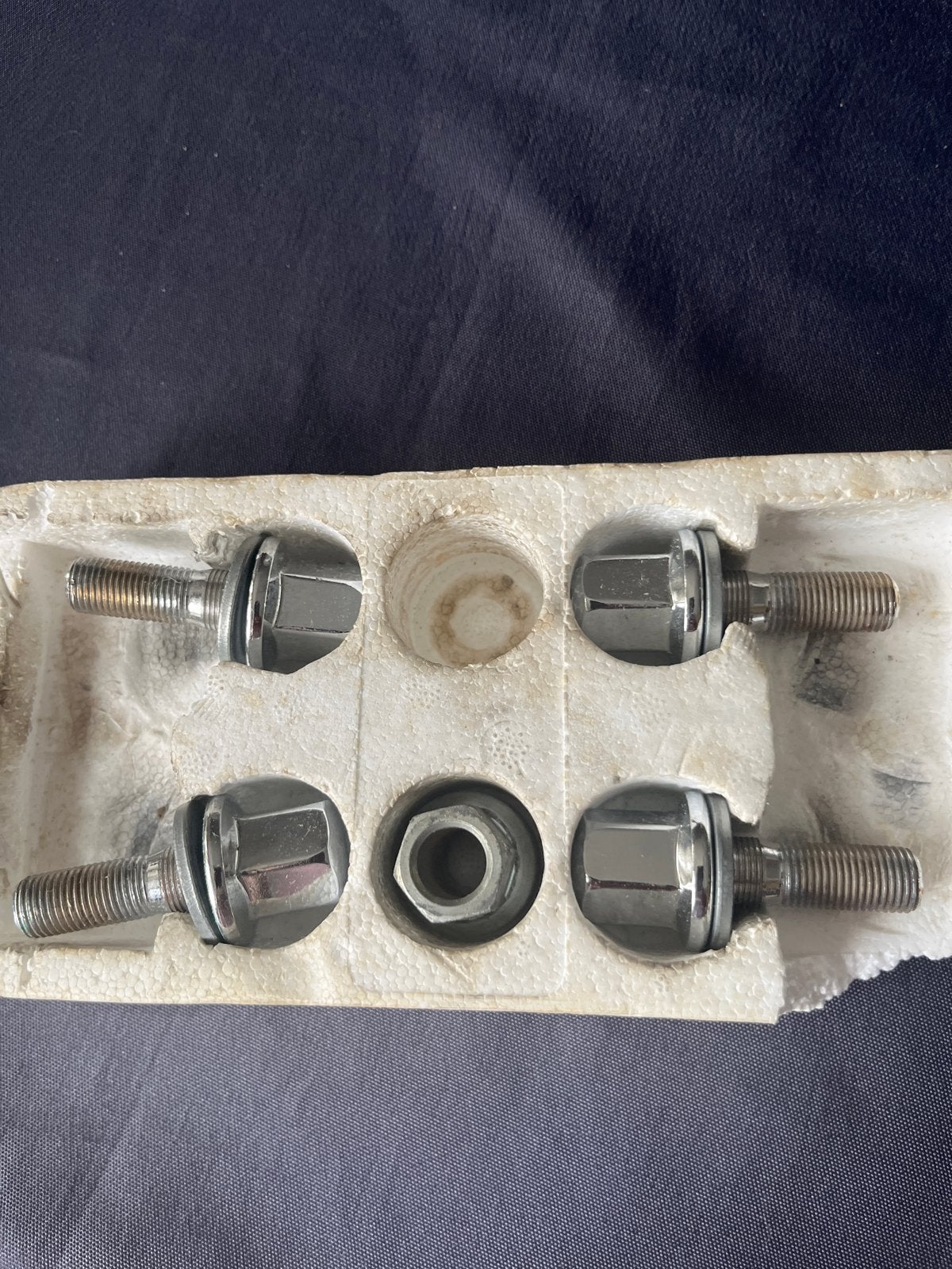 Wielbouten set met slotbout voor auto, Auto-onderdelen, Ophalen of Verzenden, Gebruikt, Universele onderdelen