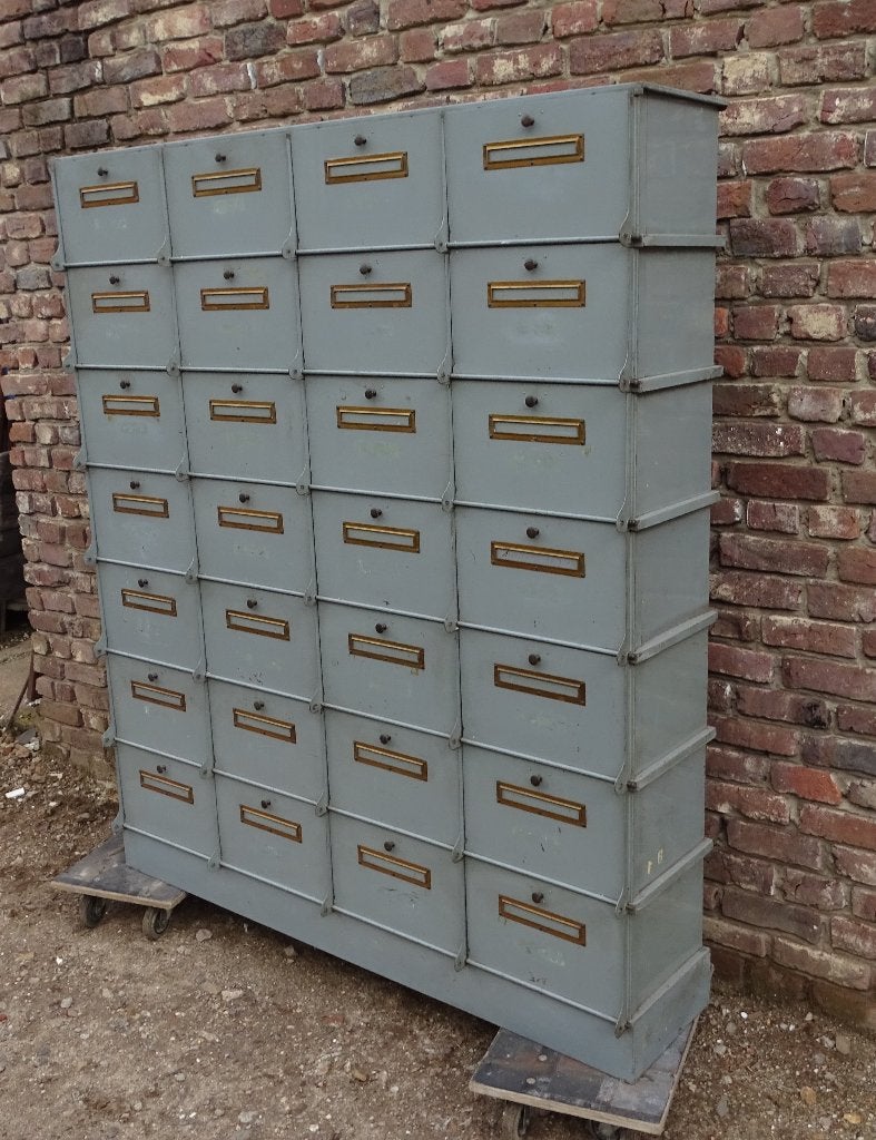oude archiefkast kleppenkast ladekast kast, Ophalen