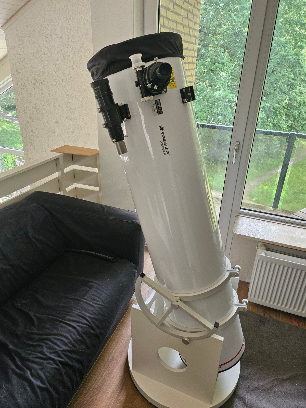 Bresser 12" Dobson telescoop met finderscope en HD camera, Audio, Tv en Foto, Optische apparatuur | Telescopen, Ophalen, 200 mm of meer