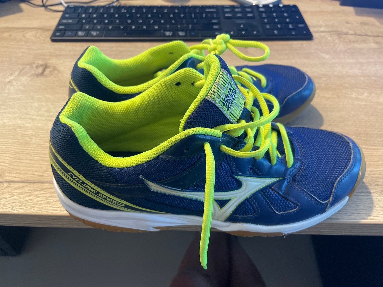 Mizuno Cyclone Speed indoorschoenen - Maat 40, Ophalen of Verzenden, Gebruikt