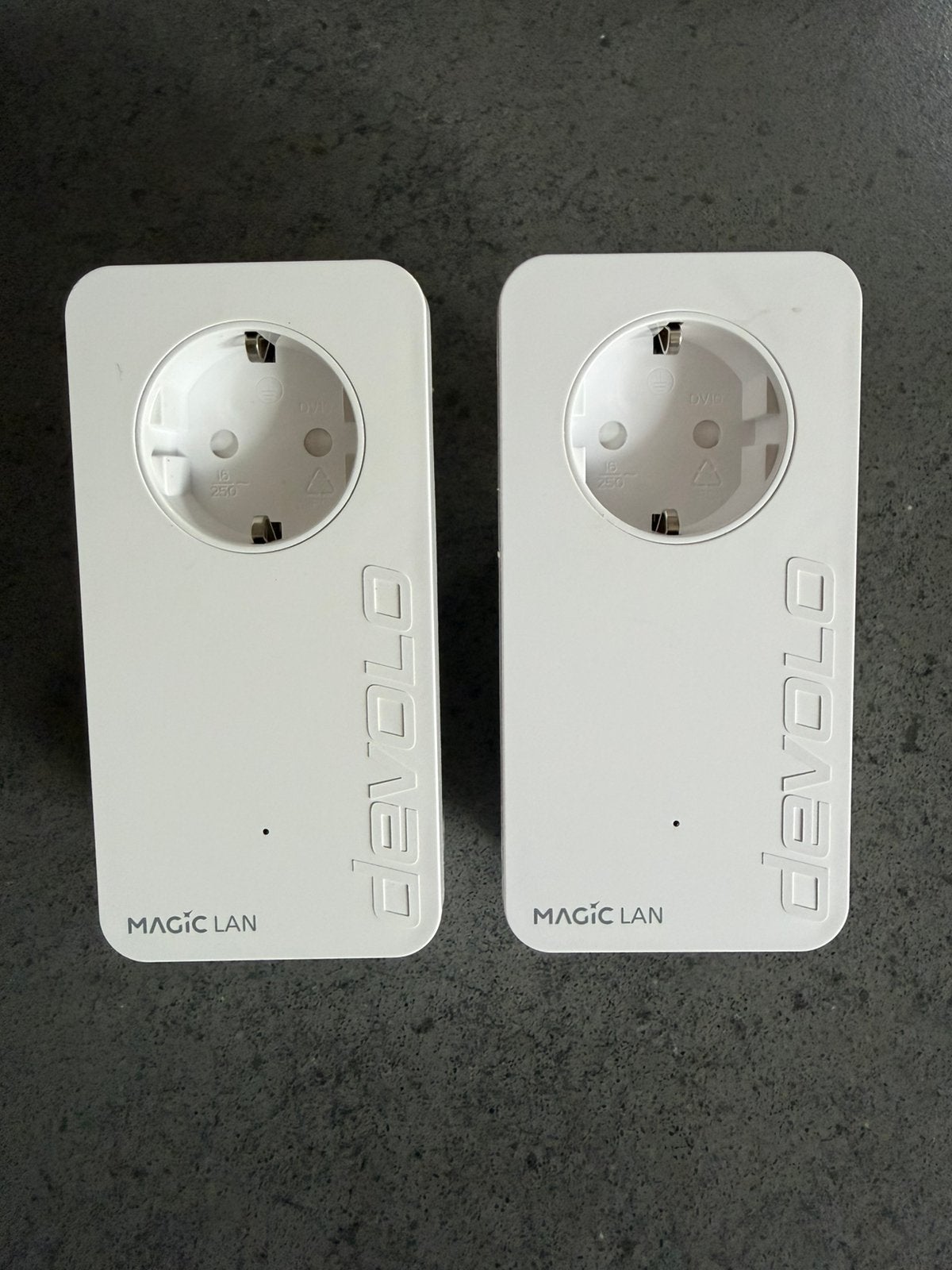 Devolo Magic 1 LAN powerline adapters (2 stuks), Computers en Software, Powerlines, Zo goed als nieuw, Ophalen of Verzenden