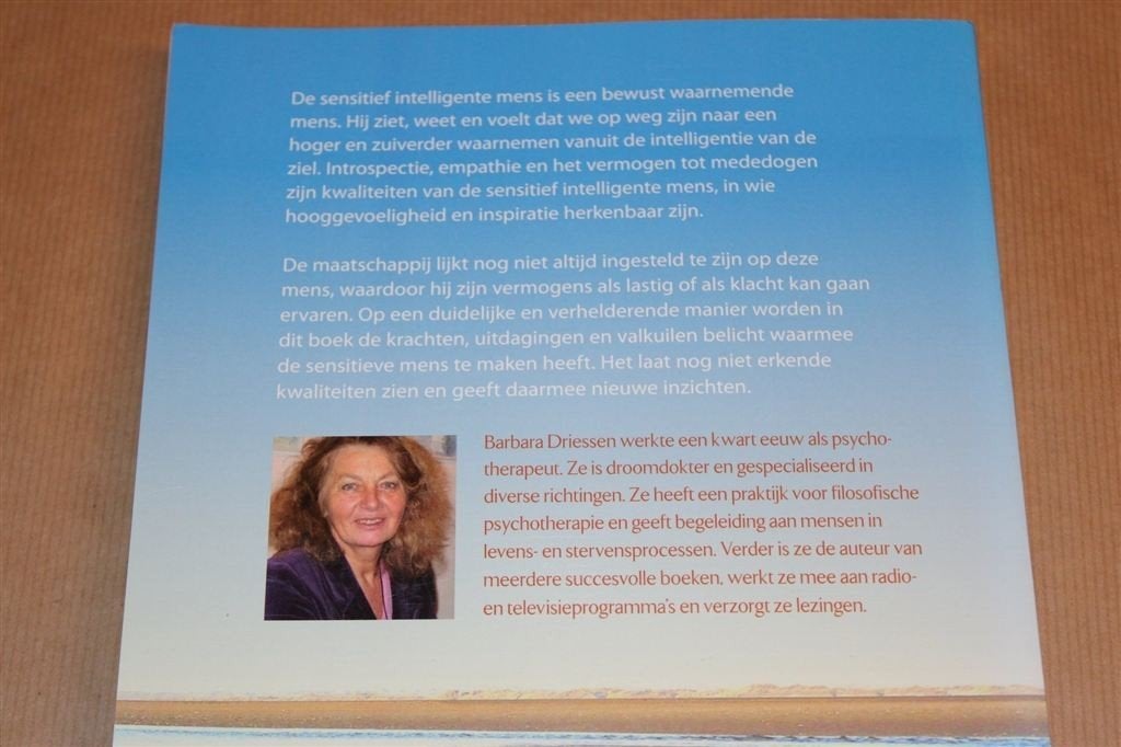 Sensitieve Intelligentie —Praktisch Handboek, Zielbewustzijn, Boeken, Ophalen of Verzenden, Gelezen, Overige onderwerpen, Achtergrond en Informatie