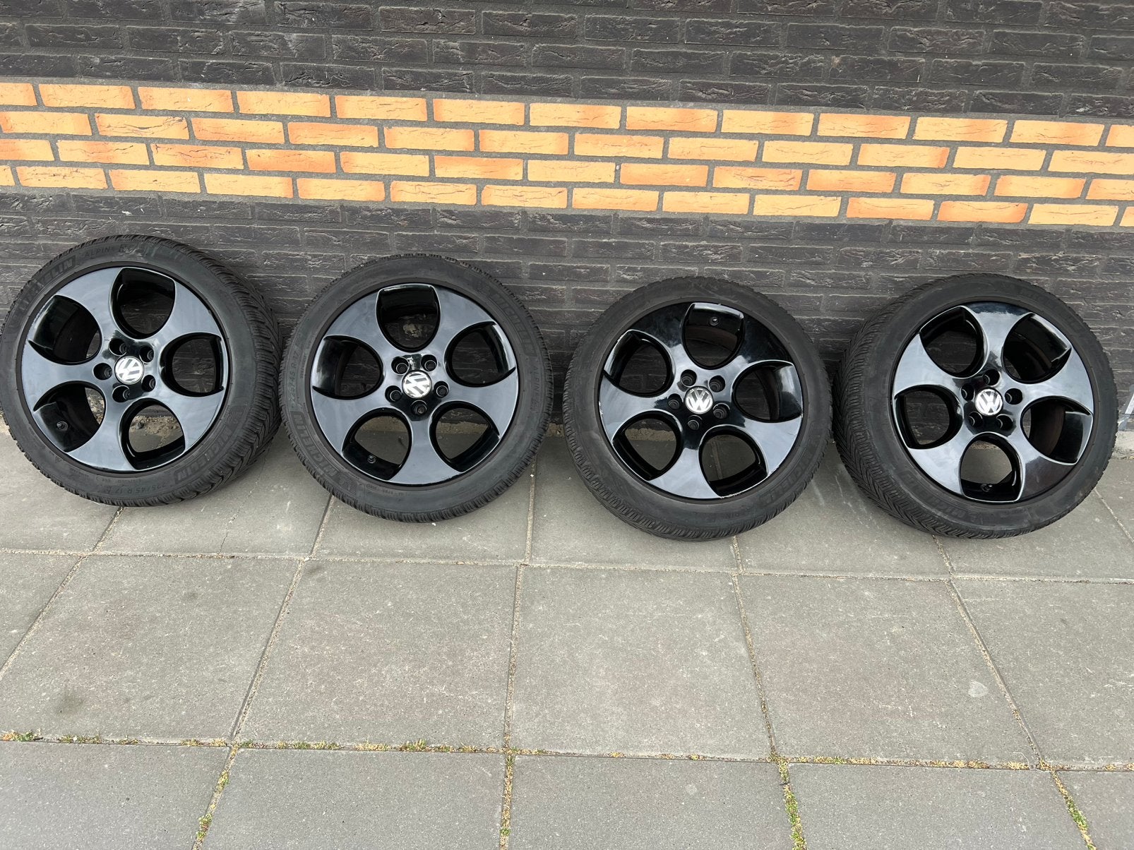Volkswagen Golf GTI VELGEN winterbanden 225/45R17 5x112, Auto-onderdelen, Banden en Velgen, Ophalen, Gebruikt, Velg(en), 17 inch