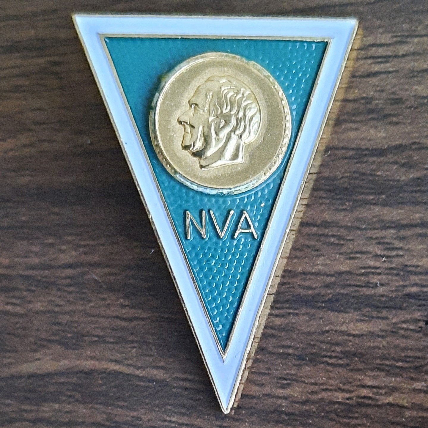 DDR NVA Absolventenabzeichen Ernst-Moritz-Arndt (replica), Verzenden, Landmacht, Duitsland, Embleem of Badge