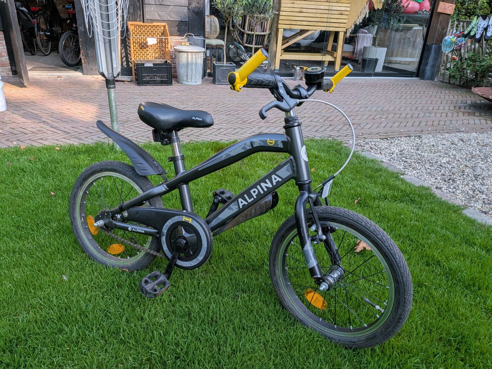 Alpina kinderfiets 16 inch - Zo goed als nieuw, Ophalen, Terugtraprem, 16 tot 20 inch, Alpina