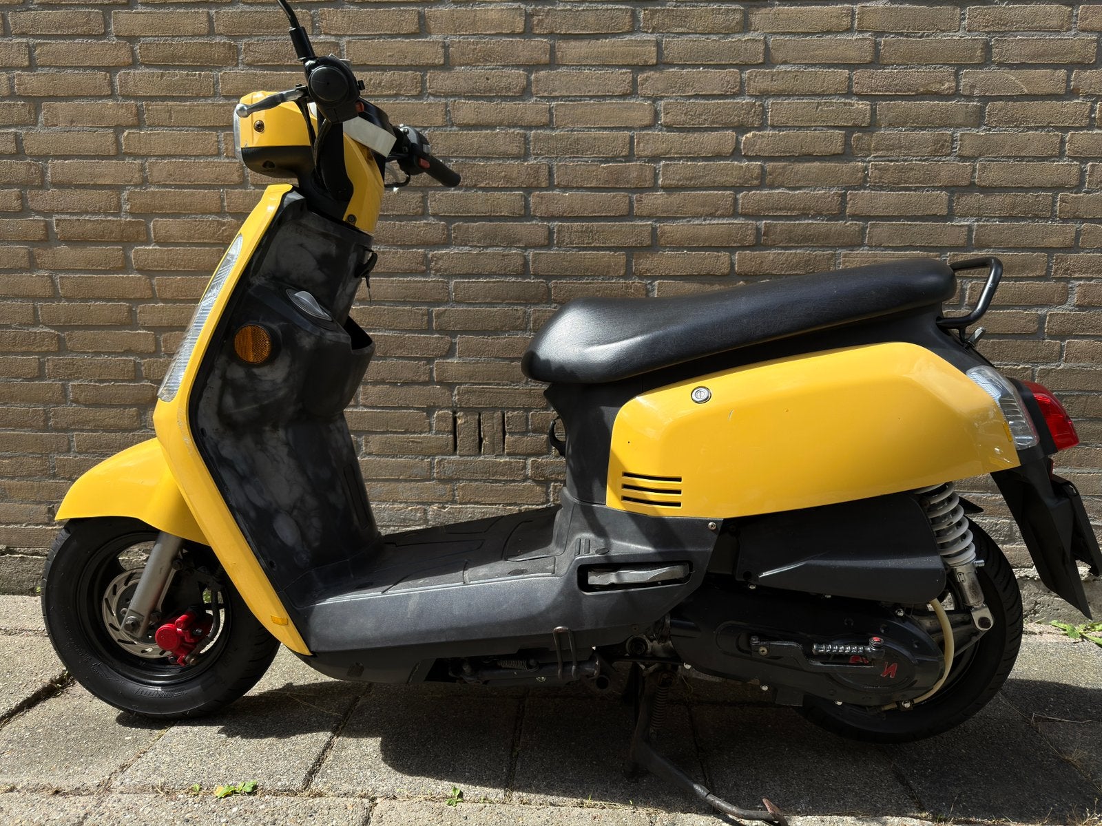 Sym Tonik snorscooter Bj 2015 zeer nette staat., Ophalen, Zo goed als nieuw, Benzine, Overige modellen