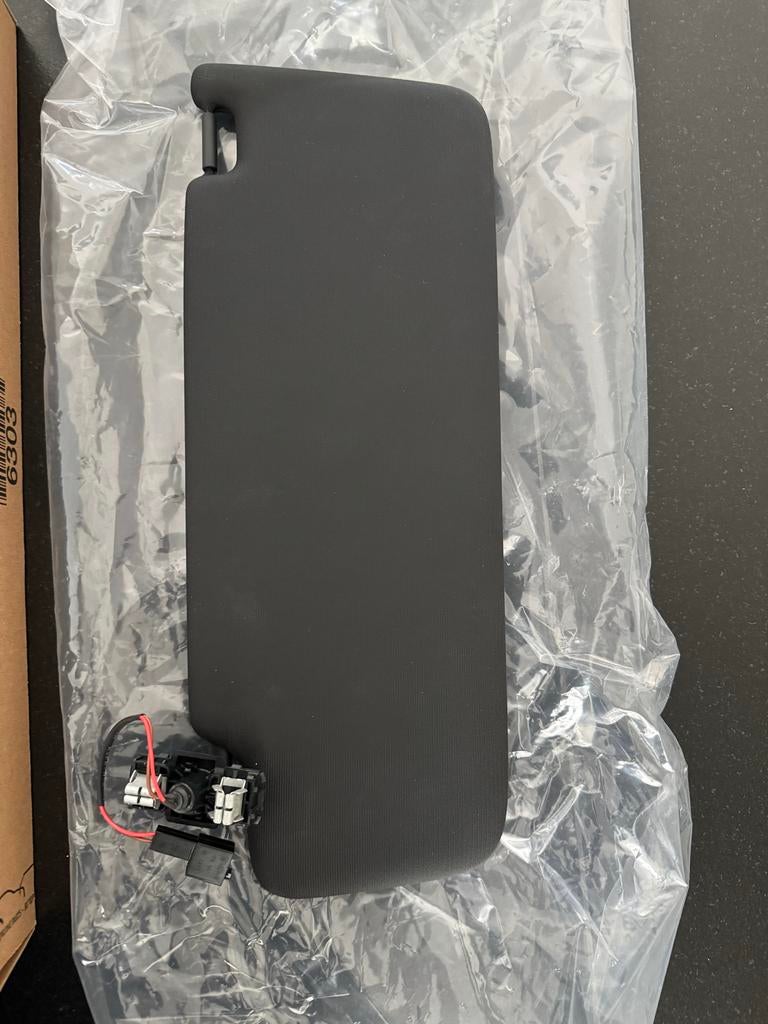 VW/Seat/Skoda Zonneklep Rechts ZONDER Airbaglabel - Nieuw, Ophalen of Verzenden, Nieuw, Seat