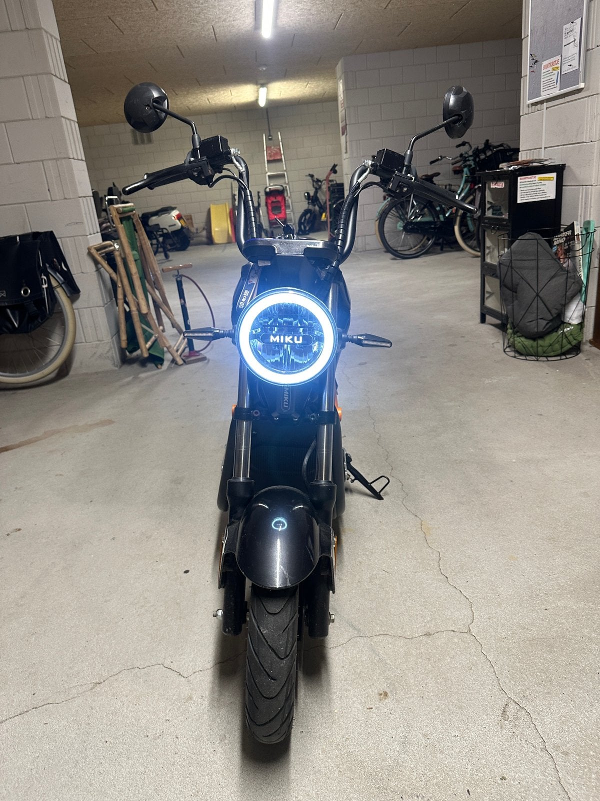 Miku Max E-scooter, Elektrisch, Zo goed als nieuw, Ophalen, Overige merken