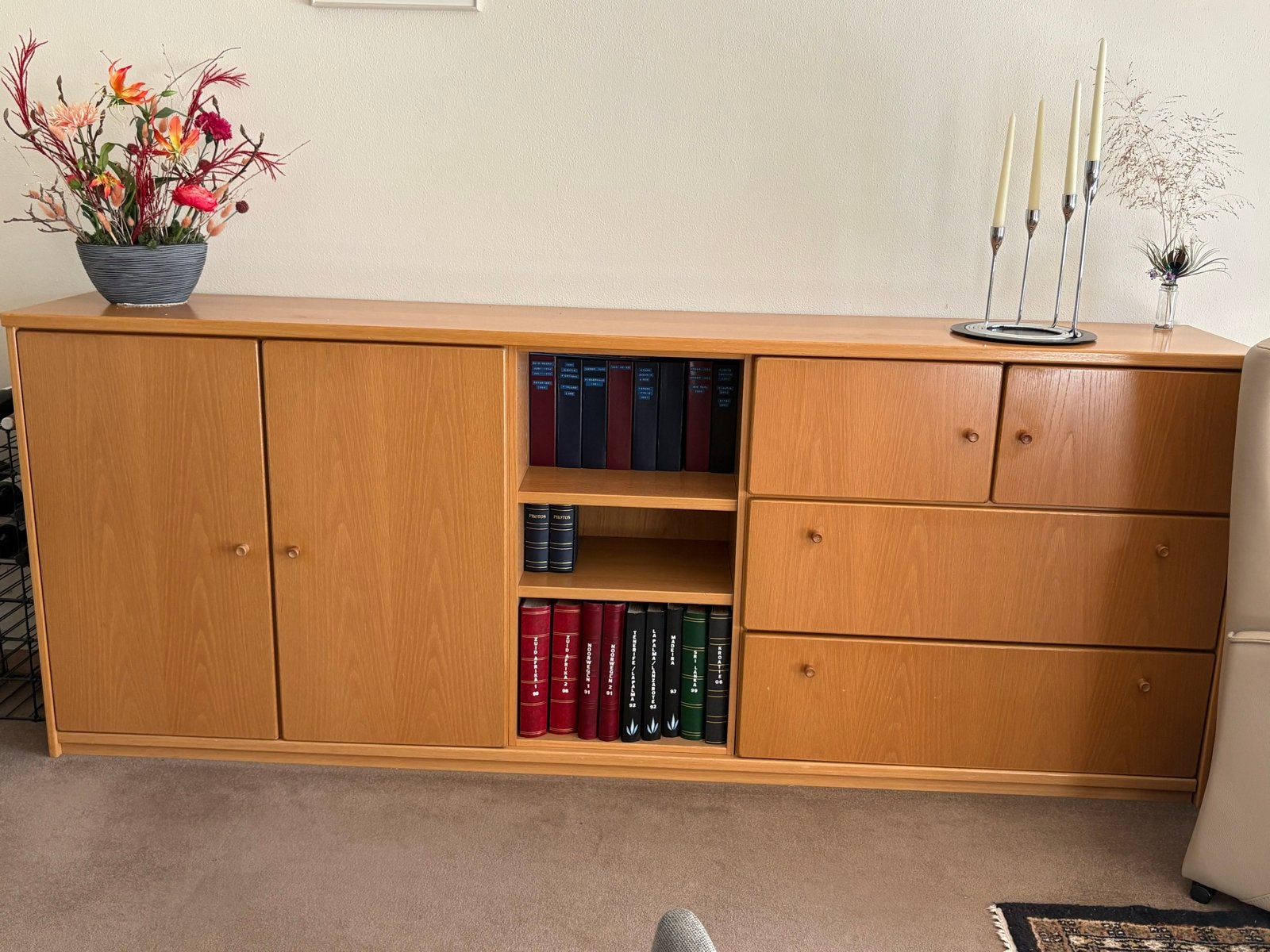 Massief eiken dressoir met lichte gebruikerssporen, Ophalen, Gebruikt, Eikenhout, 200 cm of meer