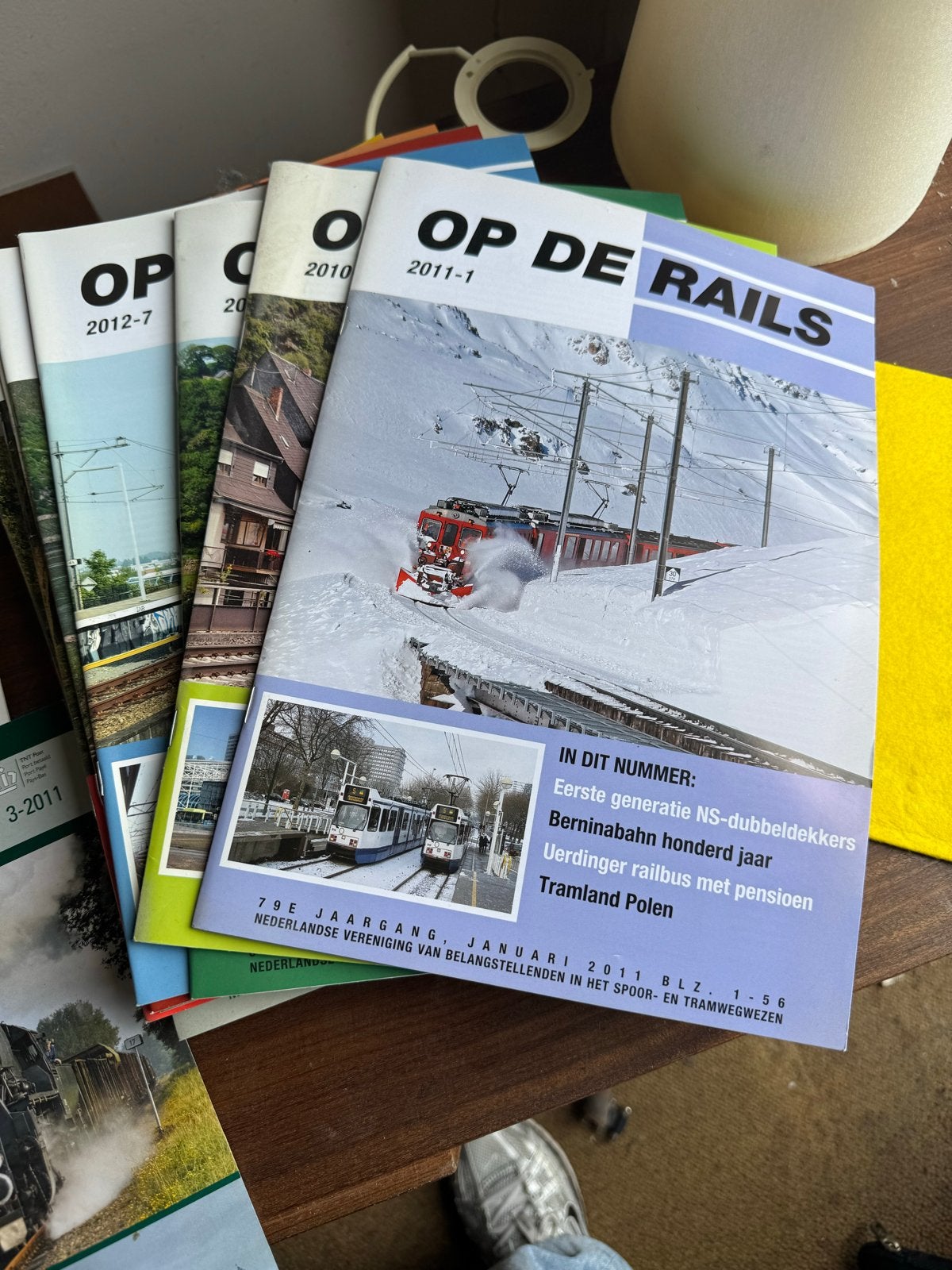 Op de Rails - Tijdschriften over spoor- en tramwegen, Ophalen of Verzenden, Zo goed als nieuw, Overige typen