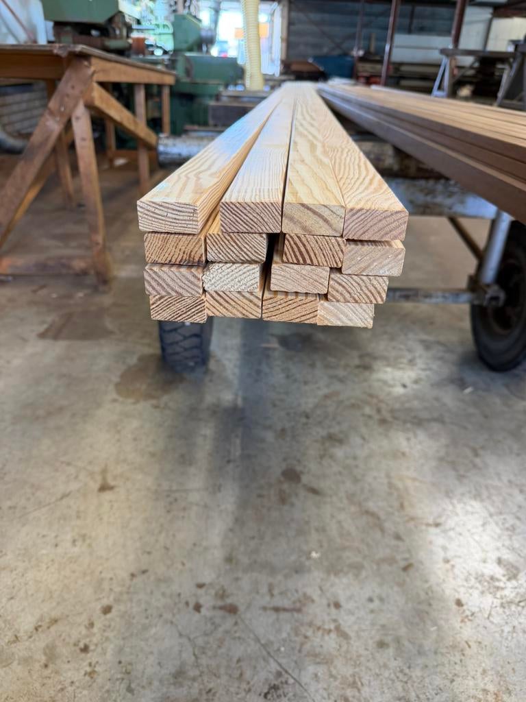Yellow pine 20x40mm met ronde kanten, Tuin en Terras, Palen, Balken en Planken, Ophalen, Zo goed als nieuw, 250 cm of meer, Palen