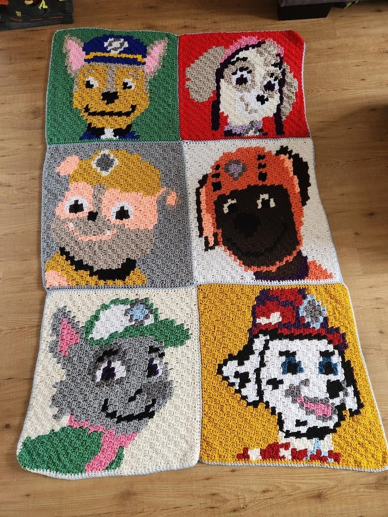 Handgemaakte Paw Patrol deken - Uniek en kleurrijk, Ophalen of Verzenden, Zo goed als nieuw, 85 tot 100 cm, Deken