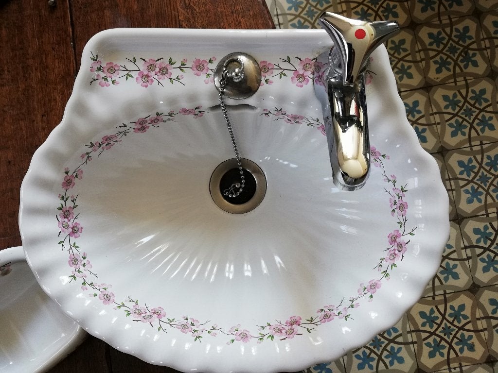 Roze gebloemd fonteintje incl. kraan, Ophalen