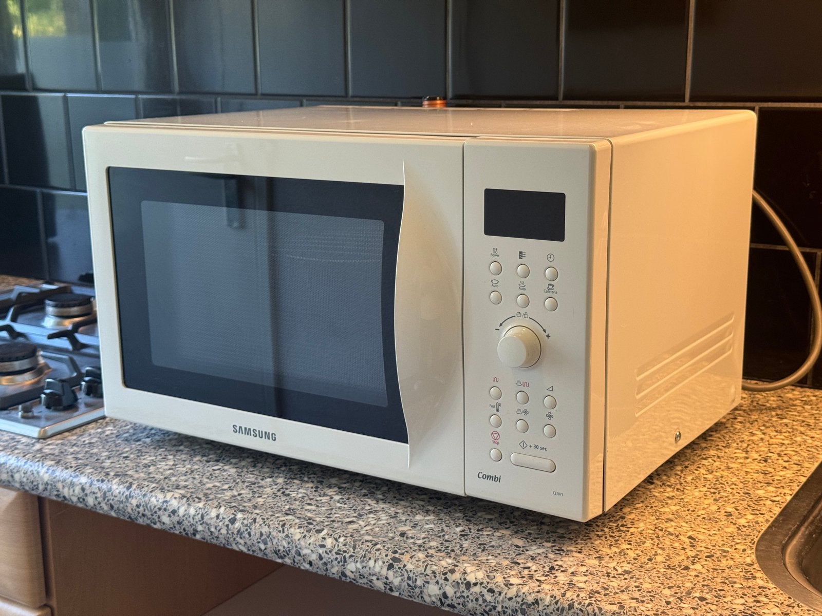 Samsung Combi Magnetron - Wit, Ophalen, Combimagnetron, Zo goed als nieuw, Draaiplateau