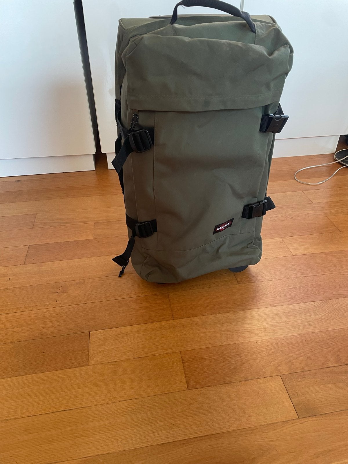 Eastpak koffer met wieltjes - Handige reistas, Gebruikt, Zacht kunststof, 35 tot 45 cm, Uitschuifbare handgreep