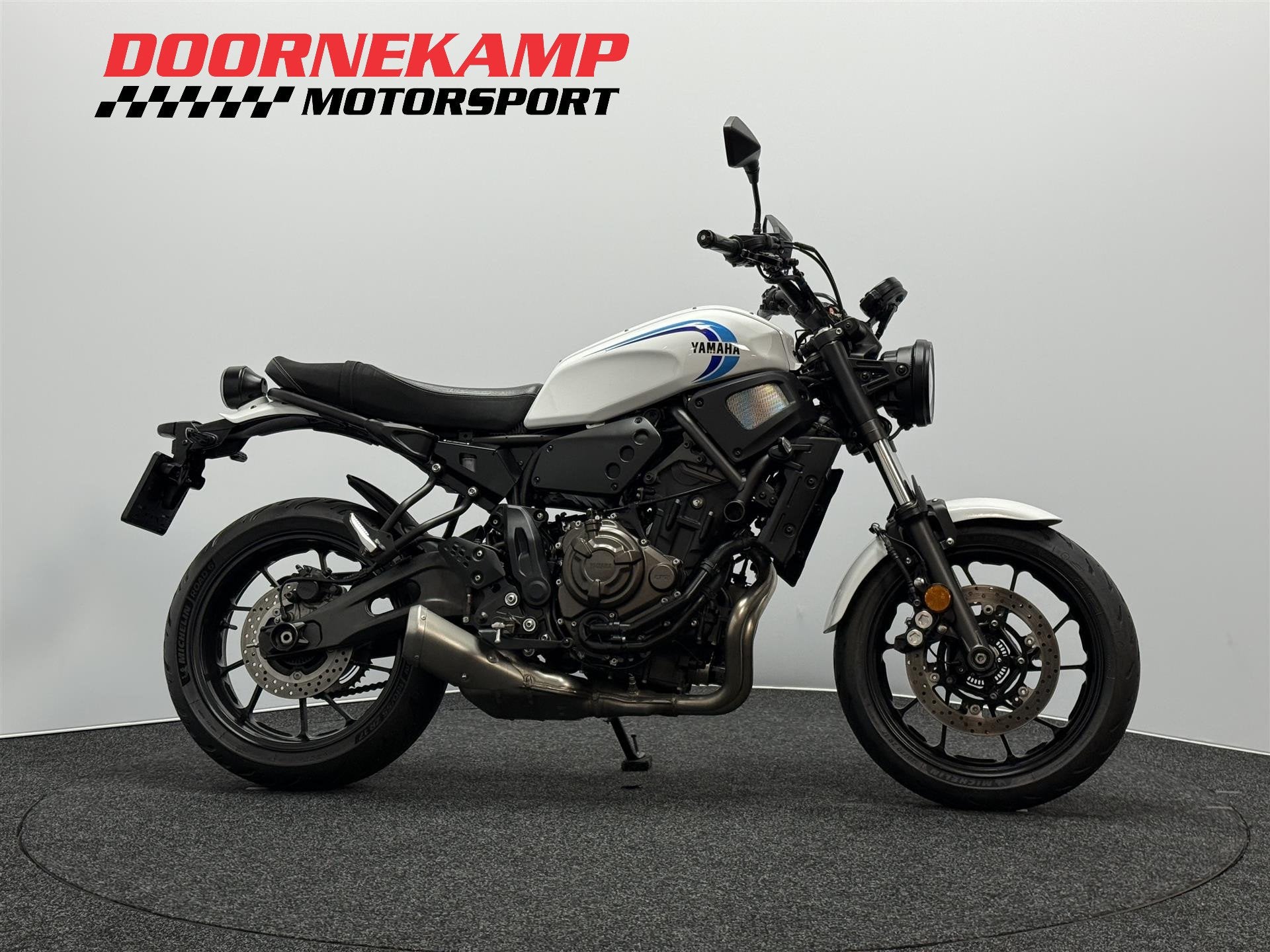 Yamaha XSR 700 ABS (bj 2024), Verkoop@doornekampmotorsport.nl, Handgeschakeld, Naked bike, Gebruikt